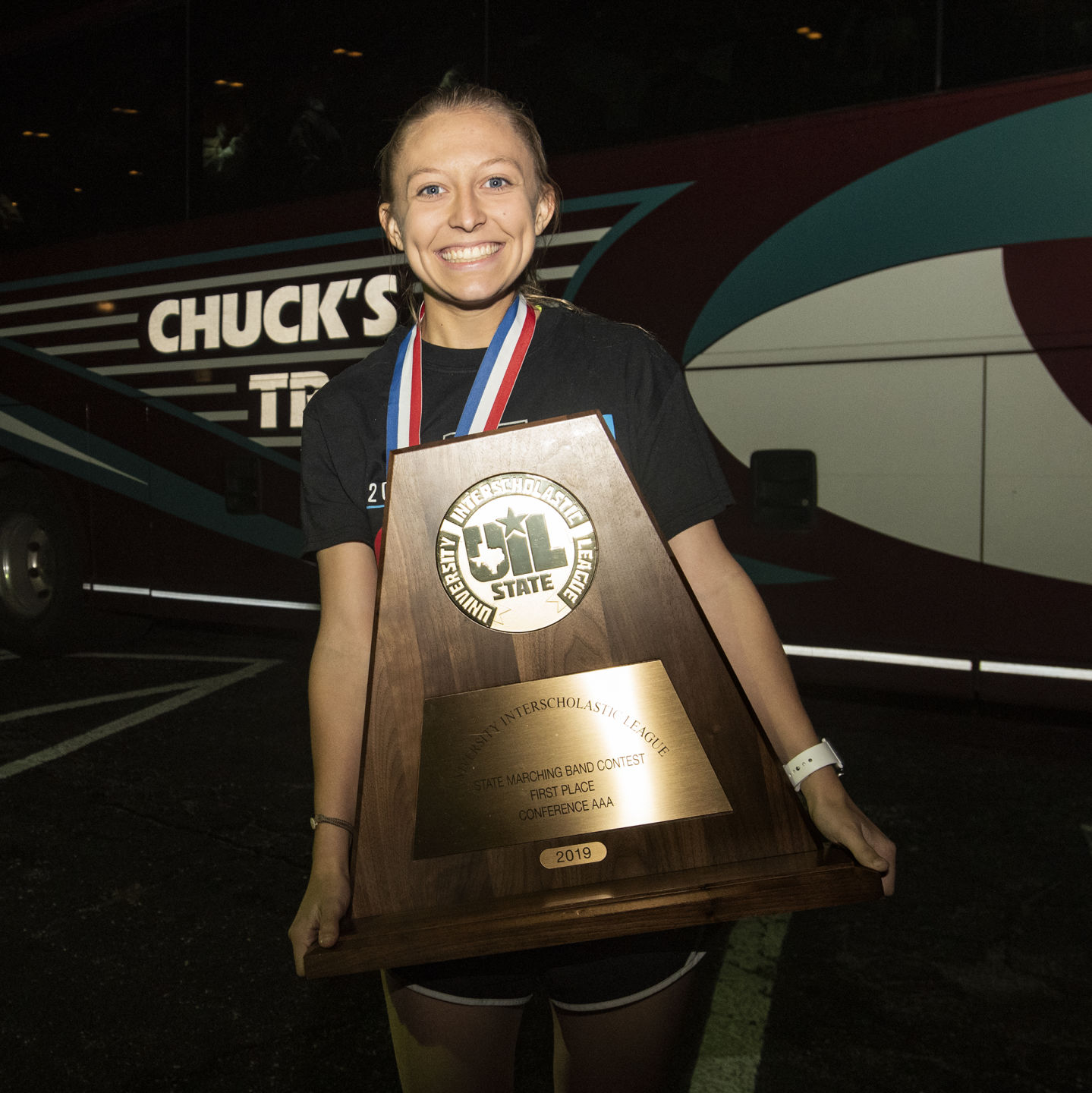 11082019_local_mineola_marching_band_award_08web.jpg